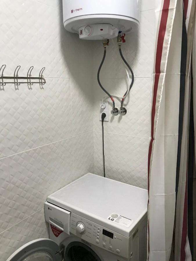 Киев Сдам Посуточно Ул Доброхотова 28 Daily Rent Kyiv St Dobrokhotova 28 Apartment ภายนอก รูปภาพ